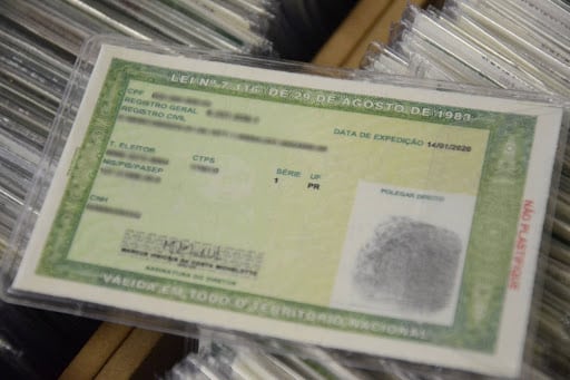 Três milhões de brasileiros já têm a nova carteira de identidade nacional; veja como emitir