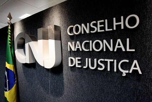 Corregedoria Nacional de Justiça regulamenta o registro civil da adoção unilateral
